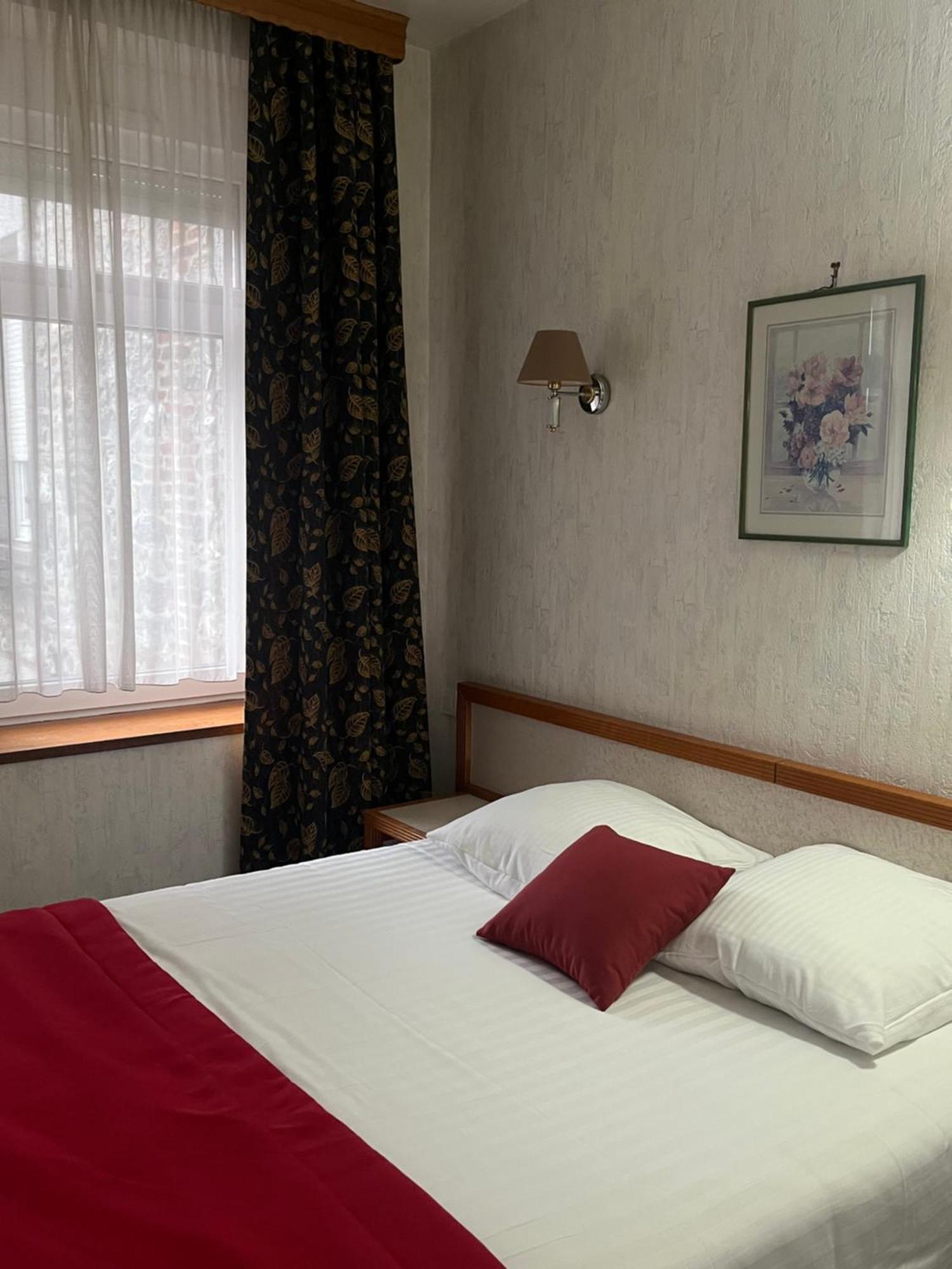 Hotel Val Saint Hilaire จิเวต์ ภายนอก รูปภาพ